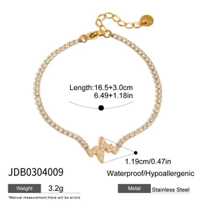 Detail eines 18K Gold Edelstahl-Tennisarmbands mit Zirkon-Schleife und Maßen