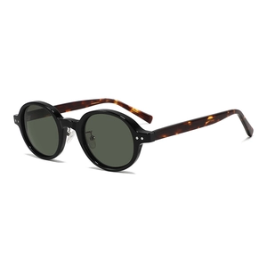 Classic round polarized sunglasses with black frames and tortoiseshell temples for men and women