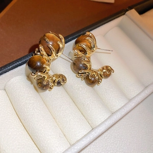 Ohrringe aus S925 Silber mit Tigerauge-Perlen im goldenen Halbkreis-Design für Damen