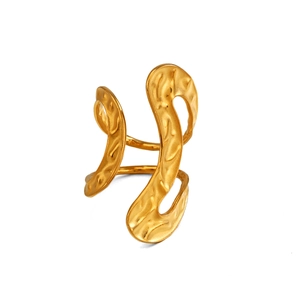 Minimalist hammered gold irregular ring with artistic S-shaped curves for women