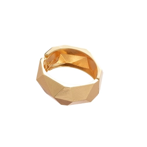 Minimalistischer goldener geometrischer Armreif mit facettenreichen Spiralstrukturen für Damen