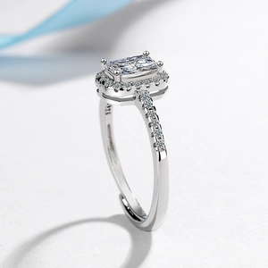Classic S925 sterling silver halo ring with rectangular emerald-cut cubic zirconia stone