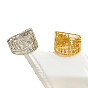 Hollow out stainless steel wide rings in gold and silver finish for women fashion