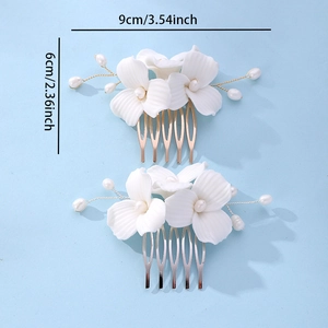 Bridal hair comb set with white flowers and pearls on golden wire, 9x6cm dimensions