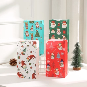 Christmas Kraft Paper Gift Bags With Holiday Printed Santa Snowman Patterns For Candy Food Gift Wrapping Holiday Party Supplies