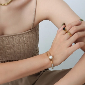 Retro 18K gold plated titanium bracelet with pearls and black gemstone rings set