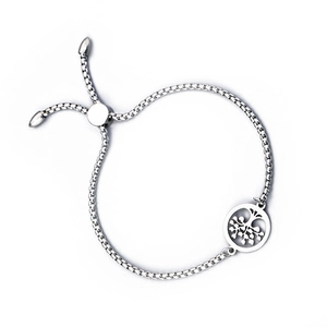 Bracelet arbre de vie ajustable en acier inoxydable argenté sur fond blanc