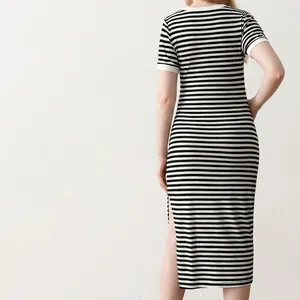Gestreiftes Slim Fit Kurzarm Midikleid mit Seitenschlitz und Antipilling-Material