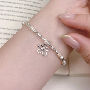 Elegant S925 sterling silver flower and freshwater pearl beaded bracelet for women