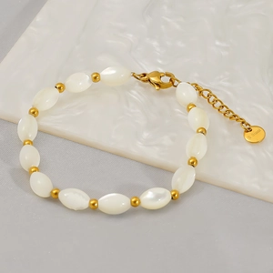 Elegant 18K gold-plated stainless steel beaded bracelet featuring oval shell pearls