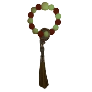 Portachiavi bracciale con perle luminose in silicone e nappa con frange decorative