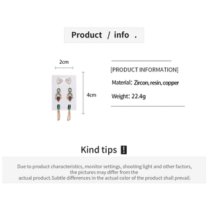 Infos détaillées sur les boucles d'oreilles cœur en résine avec taille 2x4cm et poids 22.4g
