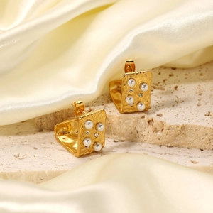 Hammered Square Hoop Earrings 18K Gold Plated Stainless Steel With Faux Artificial Pearl Rhinestone Vintage Geometric Jewelry Women