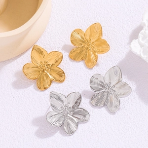 Flower Stud Earrings Stainless Steel With Stainless Steel Earring Post 18K Gold Plated Vintage Brushed Floral Jewelry