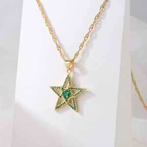 Star Pendant Necklace 18K Gold Plated Copper Green Zircon Clavicle Chain Elegant Niche Jewelry For Women