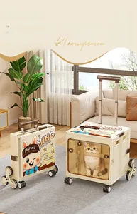Chariot pour animaux pliable montrant la comparaison entre l'état déplié et plié