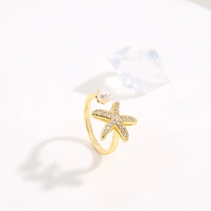 Starfish open ring with 18K gold plating, cubic zirconia pavé and white pearl accent