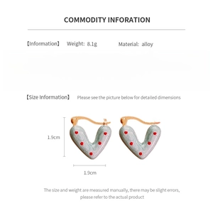 Spécifications de taille pour boucles d'oreilles cœur à pois rouges sur bleu