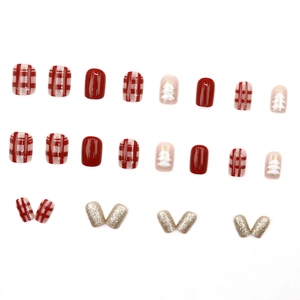 Short Christmas red checkerboard press-on nails with glitter and tree designs