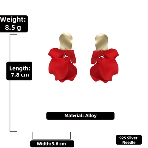 Detailed size and weight specs for red rose petal earrings with 925 silver needles