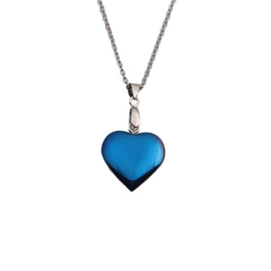 Collier mode pour femme avec pendentif cœur en hématite bleue et chaîne en argent