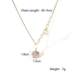 Detail of gold necklace with G letter and shell pendant including 42+5cm chain dimensions