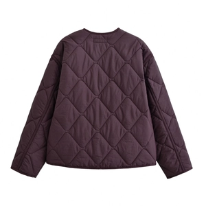 Veste matelassée violet foncé avec motif à losanges classique et col rond, vue arrière