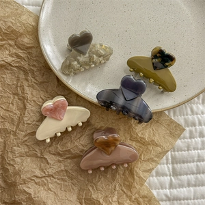 Elegant Heart Shaped Acetate Hair Claw Clips Marble Pattern Nonslip Strong Grip Minimalist Styling Accessories Women