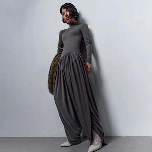 Slim fit dark grey long sleeve backless jumpsuit with ruched side split design