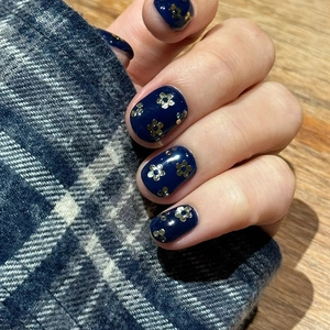 Blue Press On Nails Matte Golden Flower Pattern Short Square Shape Full Cover False Nails For Women Elegant