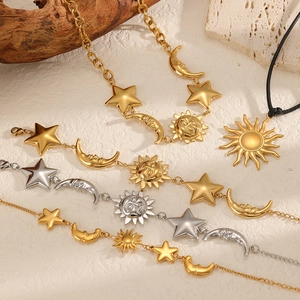 Set gioielli in acciaio inossidabile con ciondoli celesti sole, luna e stelle in oro e argento