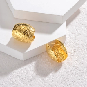 French vintage hammered texture curved gold stainless steel earrings for women
