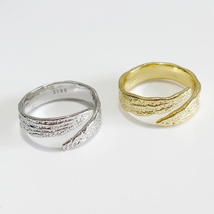 Minimalist S925 sterling silver open rings with textured gold and silver foil finish