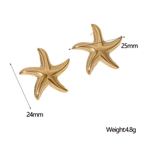 Detailed dimensions of golden starfish earrings showing 25mm size and 4.8g weight