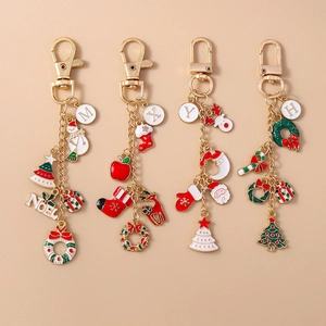 Christmas Enamel Zinc Alloy Keychain Gold Xmas Tree Wreath Bell Sock Deer Pendant Festival Bag Hanging Charm Holiday Gift
