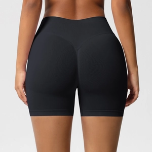 Détail du short de sport noir sans couture taille haute avec effet push-up