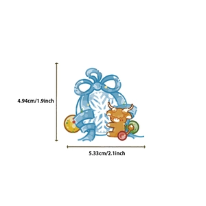 Size dimensions showing a 5.33cm width for a cute Christmas highland cow sticker decoration