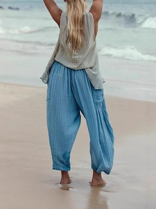 Women's blue striped straight-leg trousers with elastic waist for casual beach wear