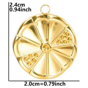 Detail showing dimensions of golden lemon slice pendant in 2.4cm height and 2.0cm width