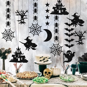 Décorations d'Halloween à suspendre avec silhouettes de sorcières araignées et fantômes