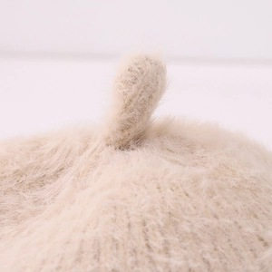 Béret en peluche beige pour filles avec oreilles de chat mignonnes et texture douce