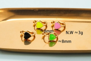 Detail of colorful heart-shaped gold earrings with weight and size specifications