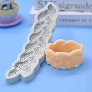 Silicone mold with braided rope texture for DIY cake fondant and chocolate decoration