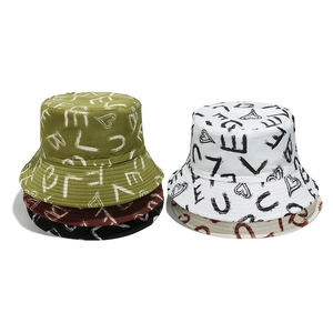 Cappello Da Pescatore Poliestere Protezione Solare Graffiti Amore Cuore Lettera Stampa Completa Casual Streetwear Uomini Donne