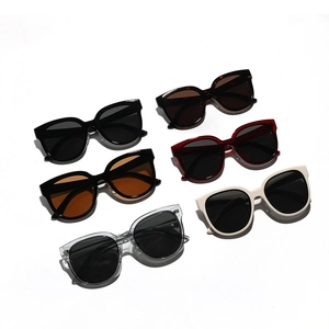 Retro oversized square sunglasses for men and women available in six stylish colors