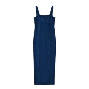 Eng anliegendes dunkelblaues Denim-Midikleid mit quadratischem Ausschnitt und Spaghettiträgern