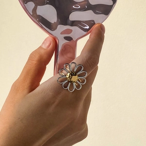 Vintage Stainless Steel Flower Open Ring Two Tone Gold Silver Daisy Textured Adjustable Rings Fashion Jewelry For Women