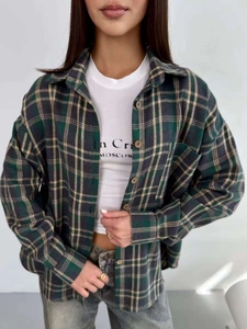 Women's vintage green plaid long sleeve button-up shirt with loose casual fit