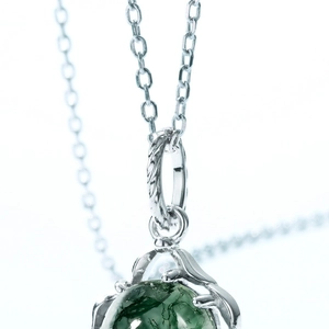 Elegant vintage S925 silver necklace with a round green moss agate stone pendant