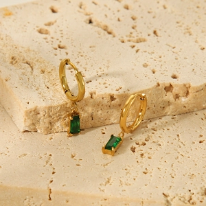 Boucles d'oreilles créoles dorées 18K en acier inoxydable avec pendentif vert